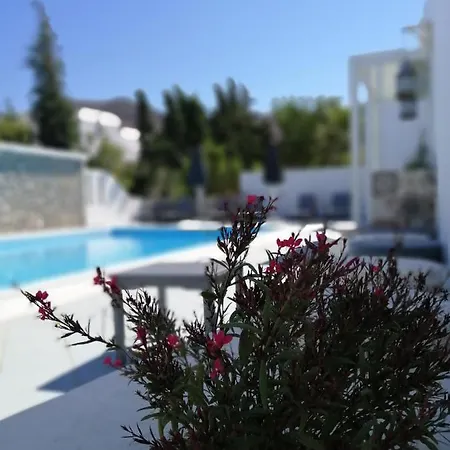 Mouras Aparthotel 4*