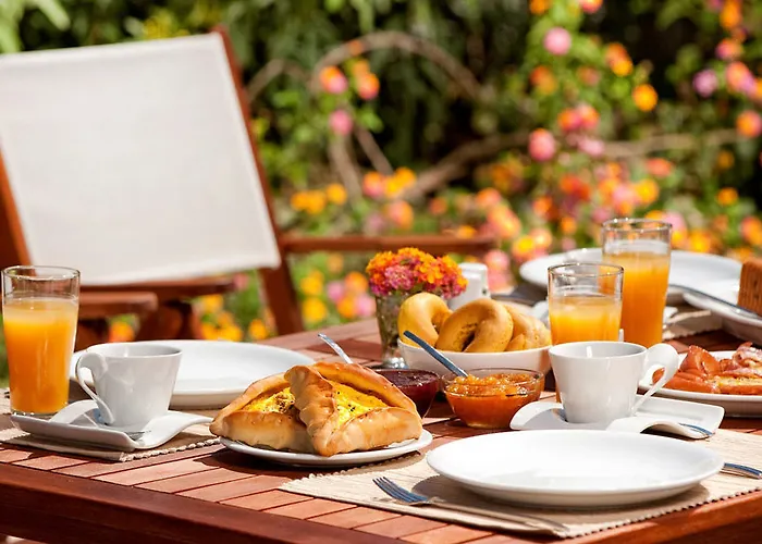 Mouras شقة فندقية 4*