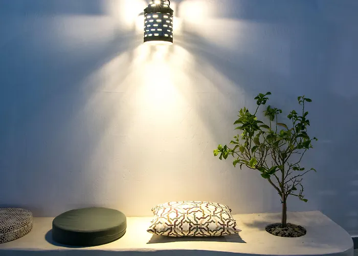 Mouras ليفاذيا أستيبالياس