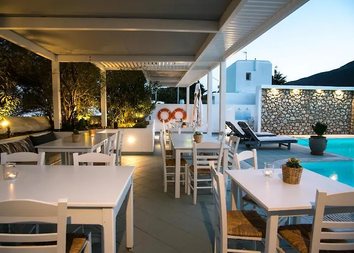 Mouras شقة فندقية 4*